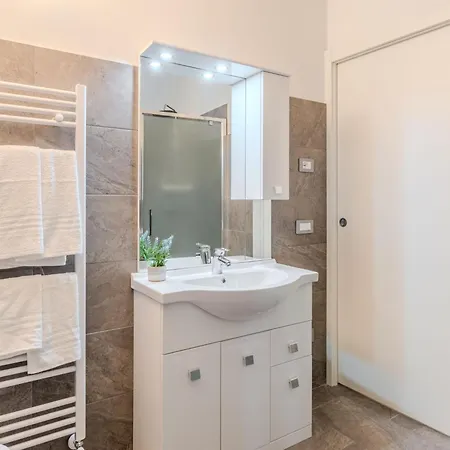 Dema-1 By Interhome Apartamento Mezzegra